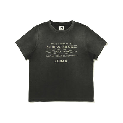 KODAK [Women] Flash Washing | Blur Washing Lettering Graphic Semi-Cropped Short Sleeve T-Shirt — K6322WRSB1 CHC — image 7