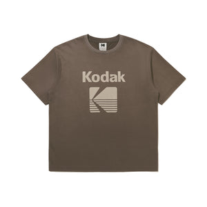 KODAK Flash Washing | Blur Washing Logo Semi-Oversized Short Sleeve T-Shirt — K6323WRSB1 BRW — image 4